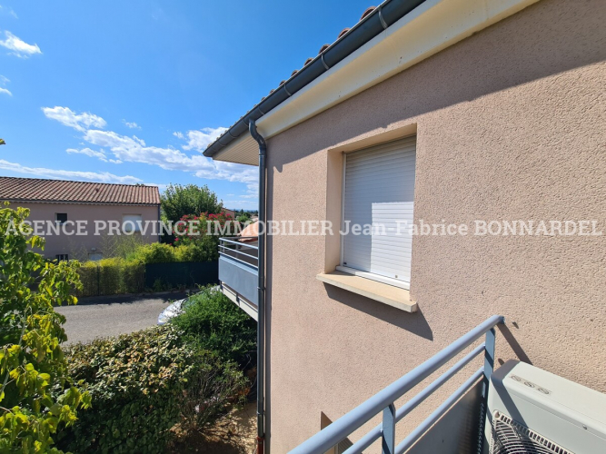 Bel appartement de standing avec terrasses et parkings