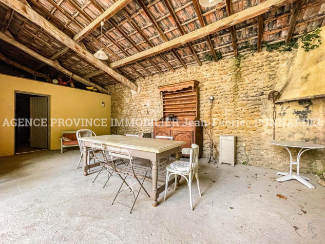 Charmant Mas Provençal en Campagne