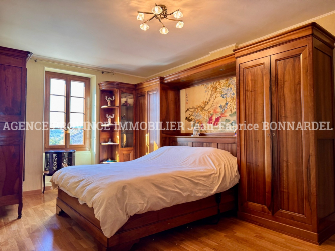 Magnifique maison de village avec vue
