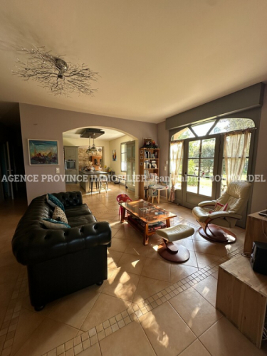 Spacieuse Maison de caractère