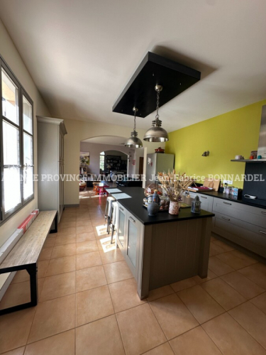 Spacieuse Maison de caractère