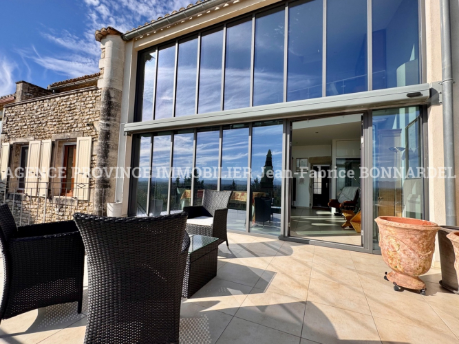 Magnifique maison de village avec vue
