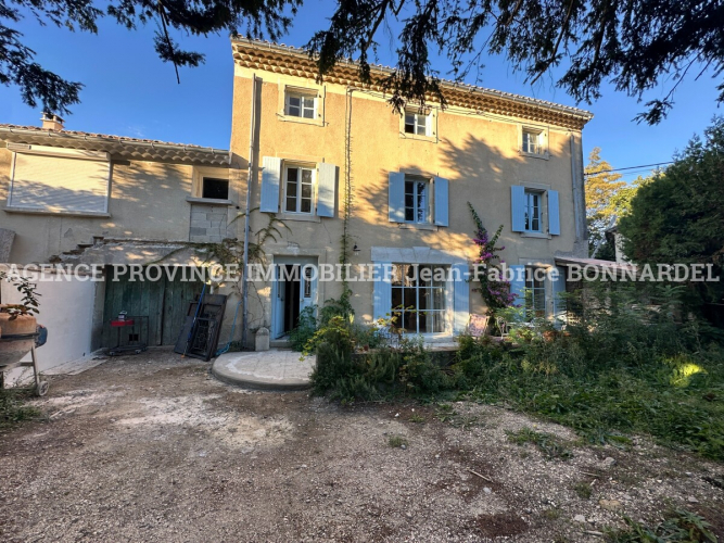 Maison de village de charme avec jardin