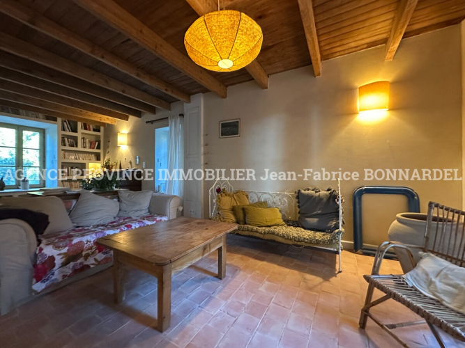 Maison de village de charme avec jardin