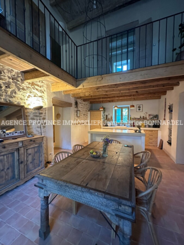 Maison de village de charme avec jardin