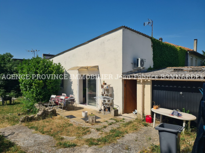 Maison proche centre-ville avec un appartement loué Maison proche centre-ville avec un appartement loué