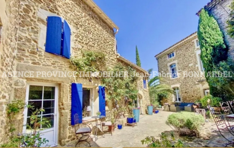 Propriété de charme au coeur d’un village avec commerces