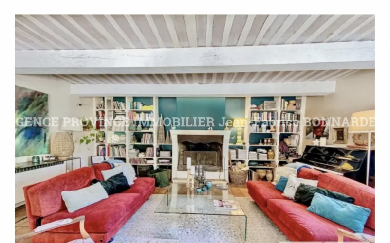 Propriété de charme au coeur d’un village avec commerces