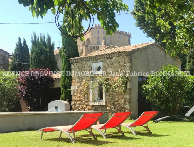 Propriété de charme au coeur d’un village avec commerces