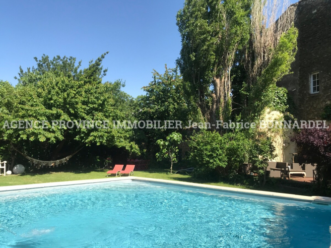 Propriété de charme au coeur d’un village avec commerces