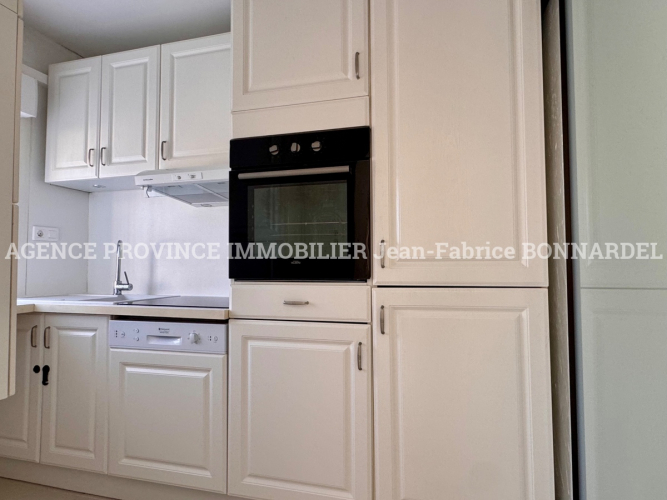 Maison de village au calme