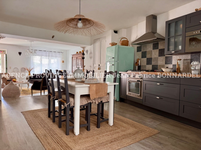 Maison de village en pierre