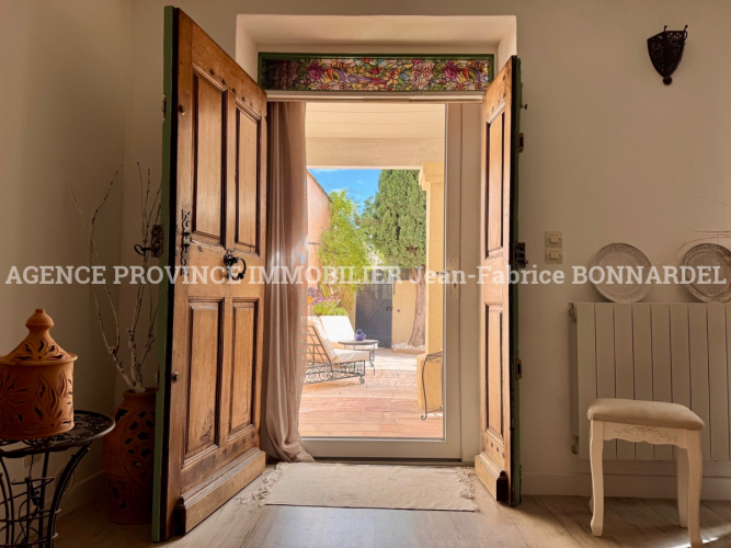 Maison de village en pierre