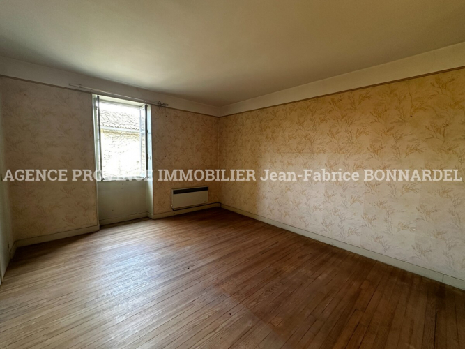 Maison de village avec potentiel intéressant