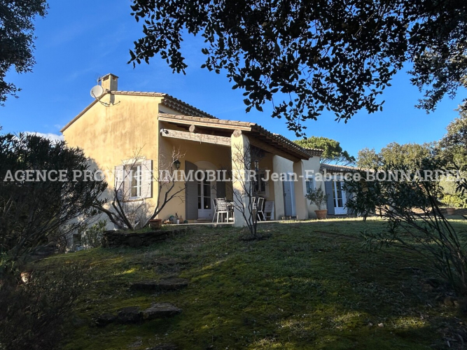 Propiété dans un environnement rare