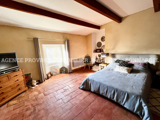 Charme et authenticité au cœur du village