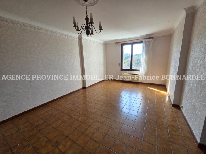 Proche des commerces