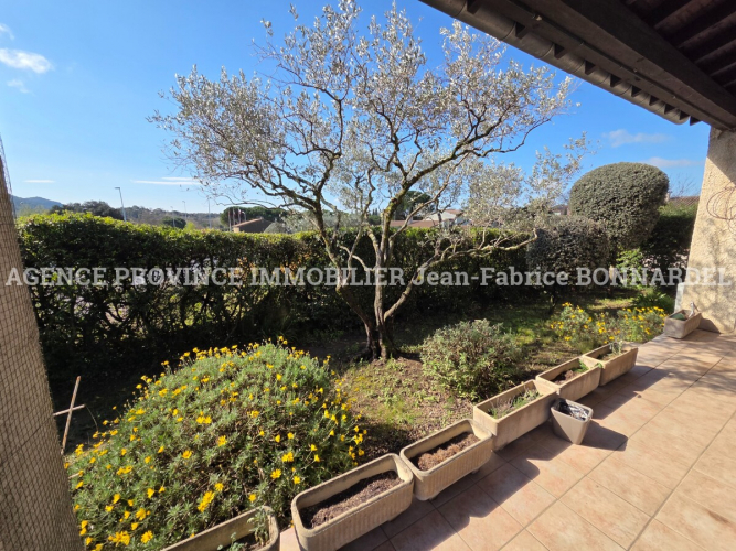 Proche des commerces