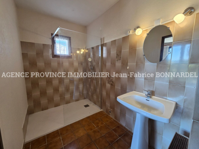 Proche des commerces