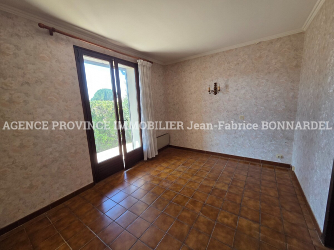 Proche des commerces