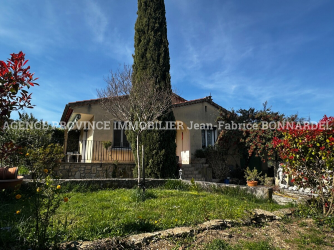 Lumineuse Villa de plain-pied