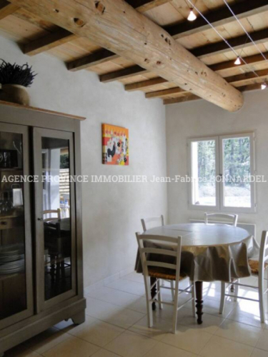 Elégante Bastide dans un cadre verdoyant