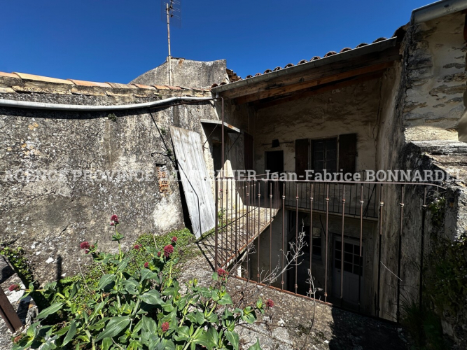 Maison de village à renover