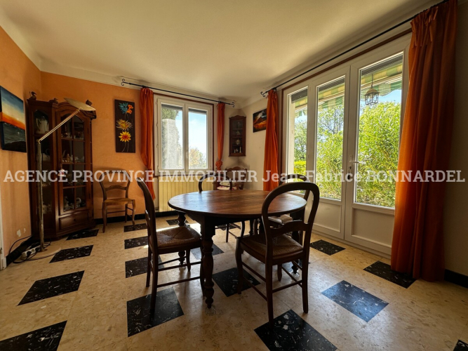 Lumineuse Villa de plain-pied