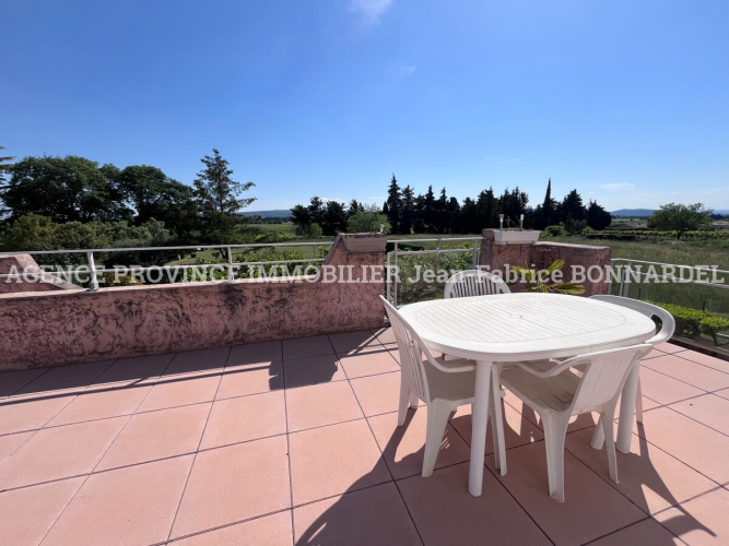 Vue Ventoux, grand terrain et beaux volumes