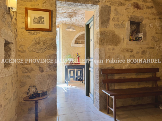 Maison de village de caractère avec piscine