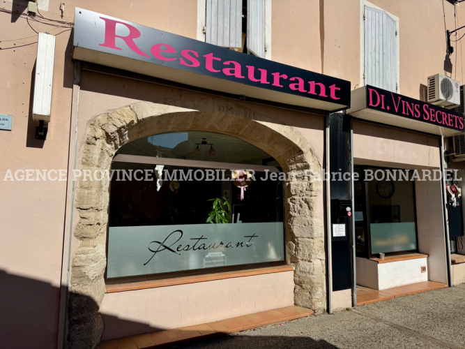Fonds de commerce au coeur de Sainte-Cécile-les-Vignes