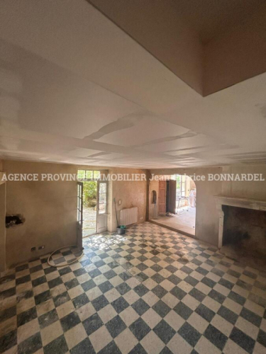 Très belle Maison de Charme à l'orée d'un village recherché