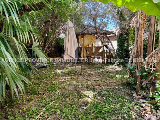 Appartement et studio de plain-pied avec jardin