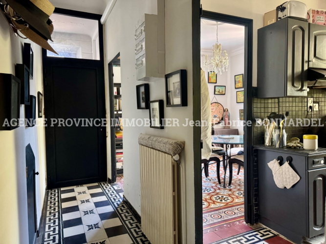 Appartement et studio de plain-pied avec jardin