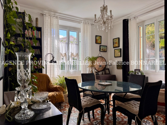 Appartement et studio de plain-pied avec jardin