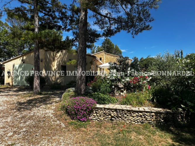 Villa de caractère dans un environnement paisible