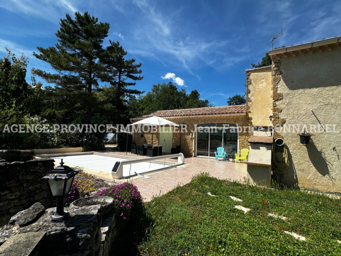 Villa de caractère dans un environnement paisible