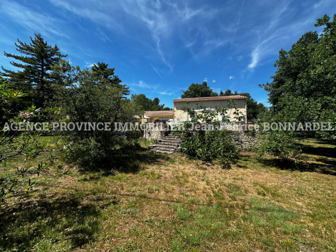 Villa de caractère dans un environnement paisible