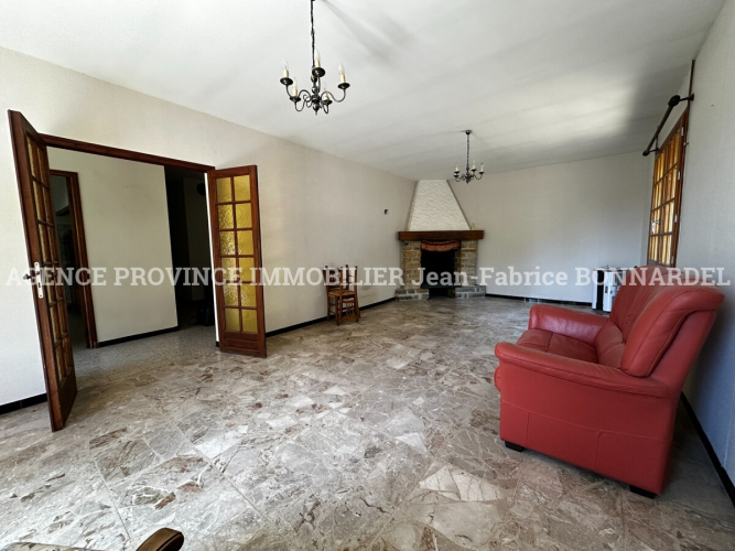 Villa avec grand terrain
