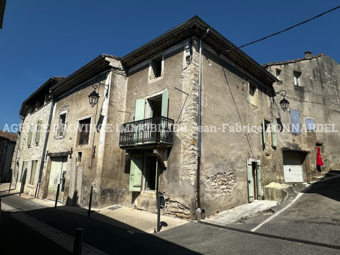 Maison de caractère au coeur du village