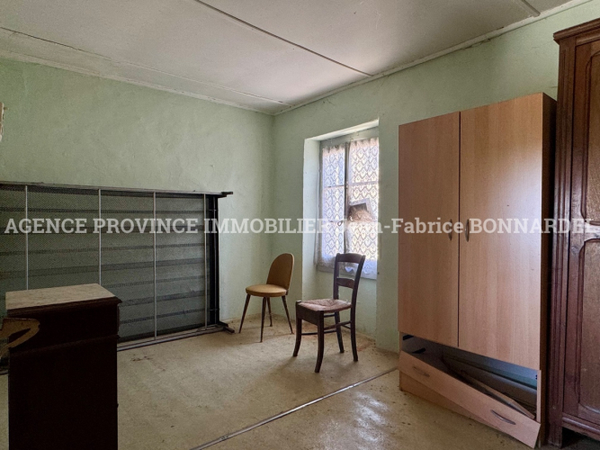 Maison de village à rénover